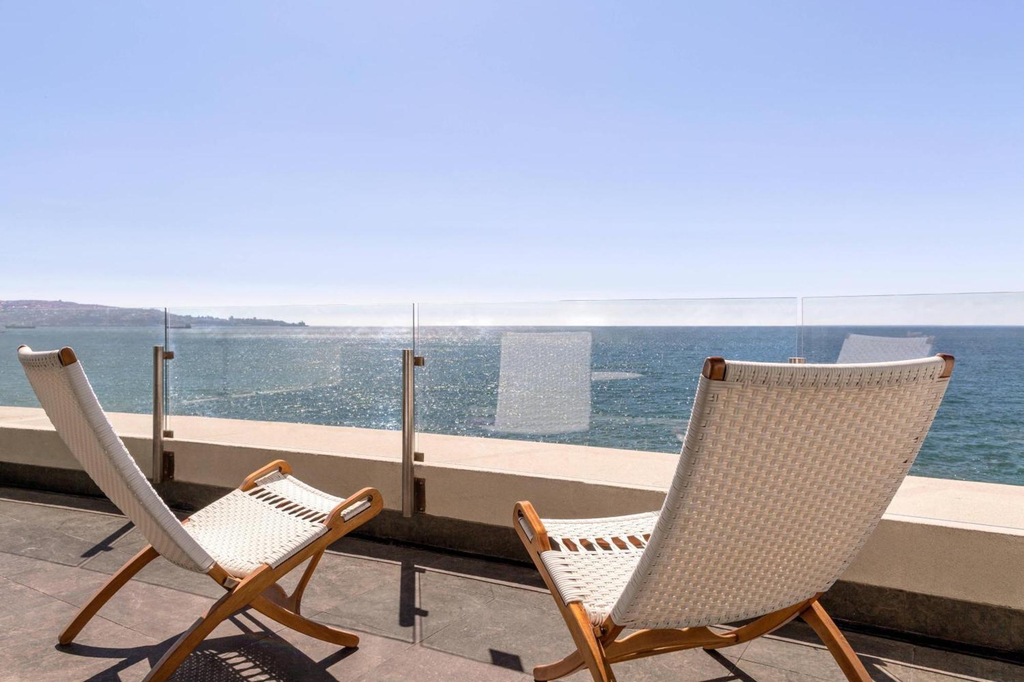 Deluxe,Guest room, 2 Double, Ocean view